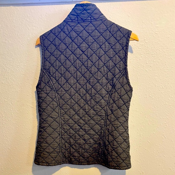 Cut Loose Army Green Quilted Vest XS Lightweight Tencel Spring or Fall Layer EUC - Picture 2 of 5